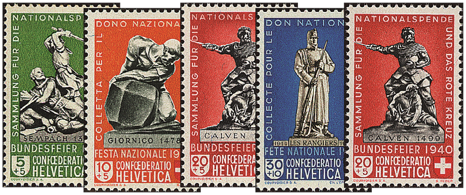 1940, Geschichtliche Motive und Geänderter Sockel